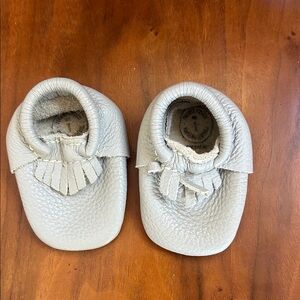 Freshly Picked Leather Moccasins - Light Gray